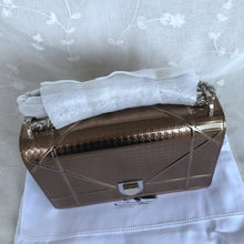 Load image into Gallery viewer, Dior chrome