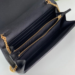 G u c c i crossbody