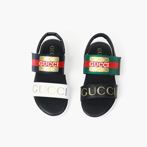 G u c c I slides