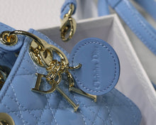 Load image into Gallery viewer, D i o r lady blue