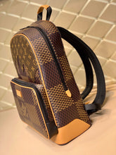 Load image into Gallery viewer, Lv backpack