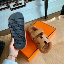 Load image into Gallery viewer, H e r m e s slippers