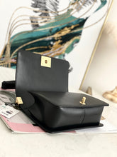 Load image into Gallery viewer, Cha boy black /gold