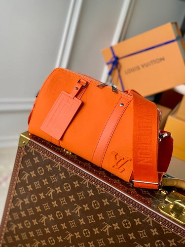 L v orange travel