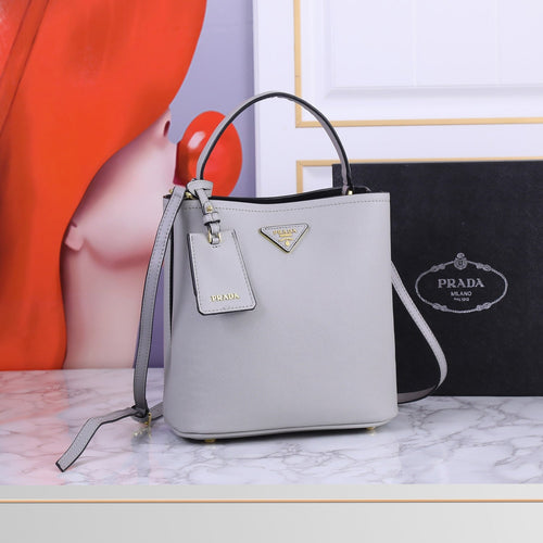 P r a d a gray 23cm