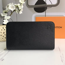 Load image into Gallery viewer, L v pouch 21*11*5