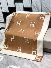 Load image into Gallery viewer, Hermès throw