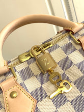 Load image into Gallery viewer, Lv speedy white 30 cm