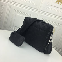 Load image into Gallery viewer, L v new 2021 27*4.5*18.5 black