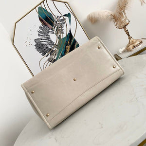 Chanel tote cream