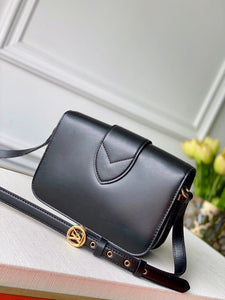 Lv sun black 23.0 x 15.0 x 8.0 cm