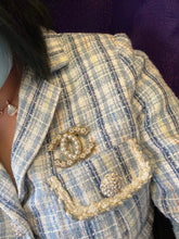 Load image into Gallery viewer, C h a n e l brooch