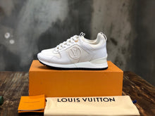 Load image into Gallery viewer, Lv sneakers