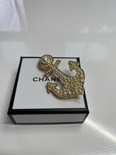 Load image into Gallery viewer, C h a n e l brooch