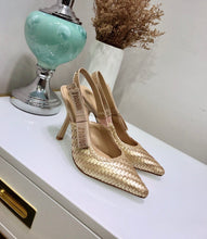 Load image into Gallery viewer, Dior gold