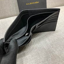 Load image into Gallery viewer, Balenciaga wallet