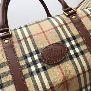 B u r b e r r y duffle 51-21-32cm