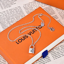 Load image into Gallery viewer, Lv necklace