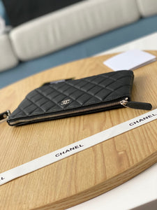 C h a n e l wallet clutch