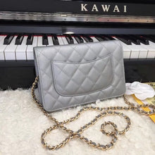 Load image into Gallery viewer, Chanel caviar Size:19x12 cm