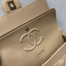 Load image into Gallery viewer, Chanel caviar 25cm