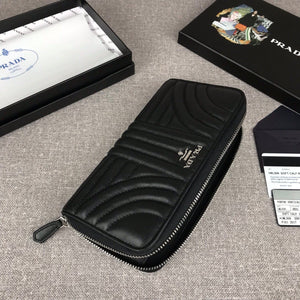 P wallet