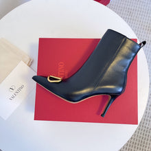 Load image into Gallery viewer, V a l e n t I n o boots