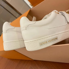 Load image into Gallery viewer, L v sneakers 2021