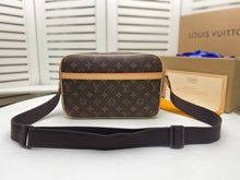 Load image into Gallery viewer, L v pouch 28*21*11