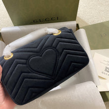 Load image into Gallery viewer, Gucci mon velvet