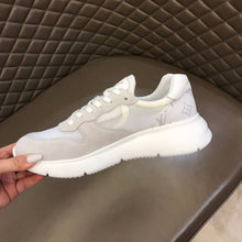 Load image into Gallery viewer, L v sneakers white 21