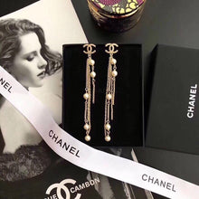 Load image into Gallery viewer, C h a n e l earrings