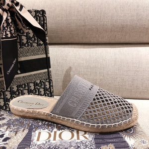 D i o r slides gray