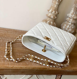 C h a n e l white