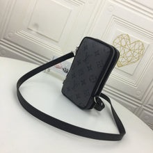 Load image into Gallery viewer, L v pouch 11*19*3.5
