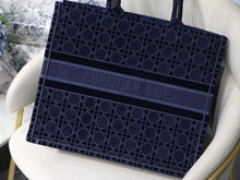 Load image into Gallery viewer, Dior book navy 41 cm