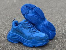 Load image into Gallery viewer, Balenciaga Triple-S Sneaker