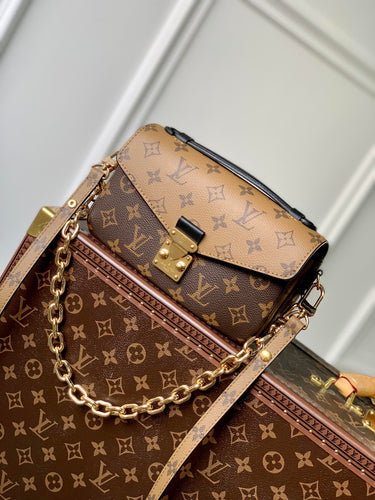 L v pochette
