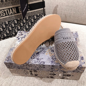 D i o r slides gray