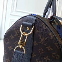 Load image into Gallery viewer, Lv duffel