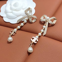 Load image into Gallery viewer, C h a n e l earrings