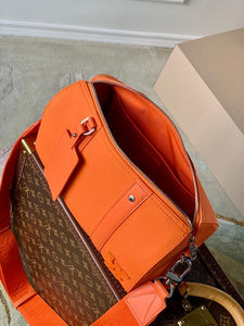 L v orange travel