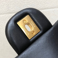 Load image into Gallery viewer, Chanel gold 20cm