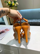 Load image into Gallery viewer, L v 10.5 heels 35-41