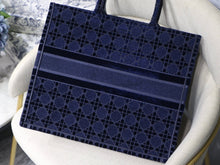 Load image into Gallery viewer, Dior book navy 41 cm