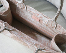 Load image into Gallery viewer, D ior pink 36cm