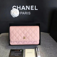 Load image into Gallery viewer, Chanel 19x12 cm