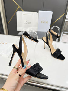 D I o r heels