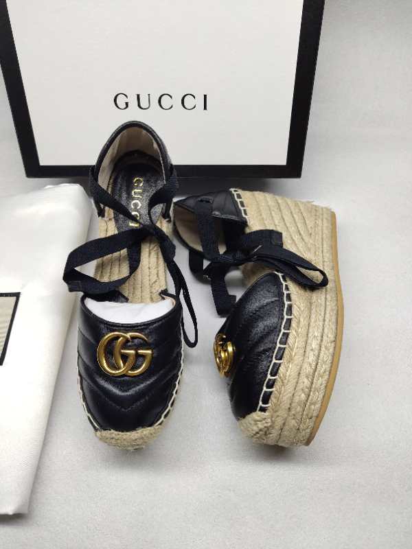 G u c c i wedges