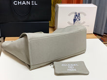 Load image into Gallery viewer, C h a n e l tote 33X14.5X24CM。